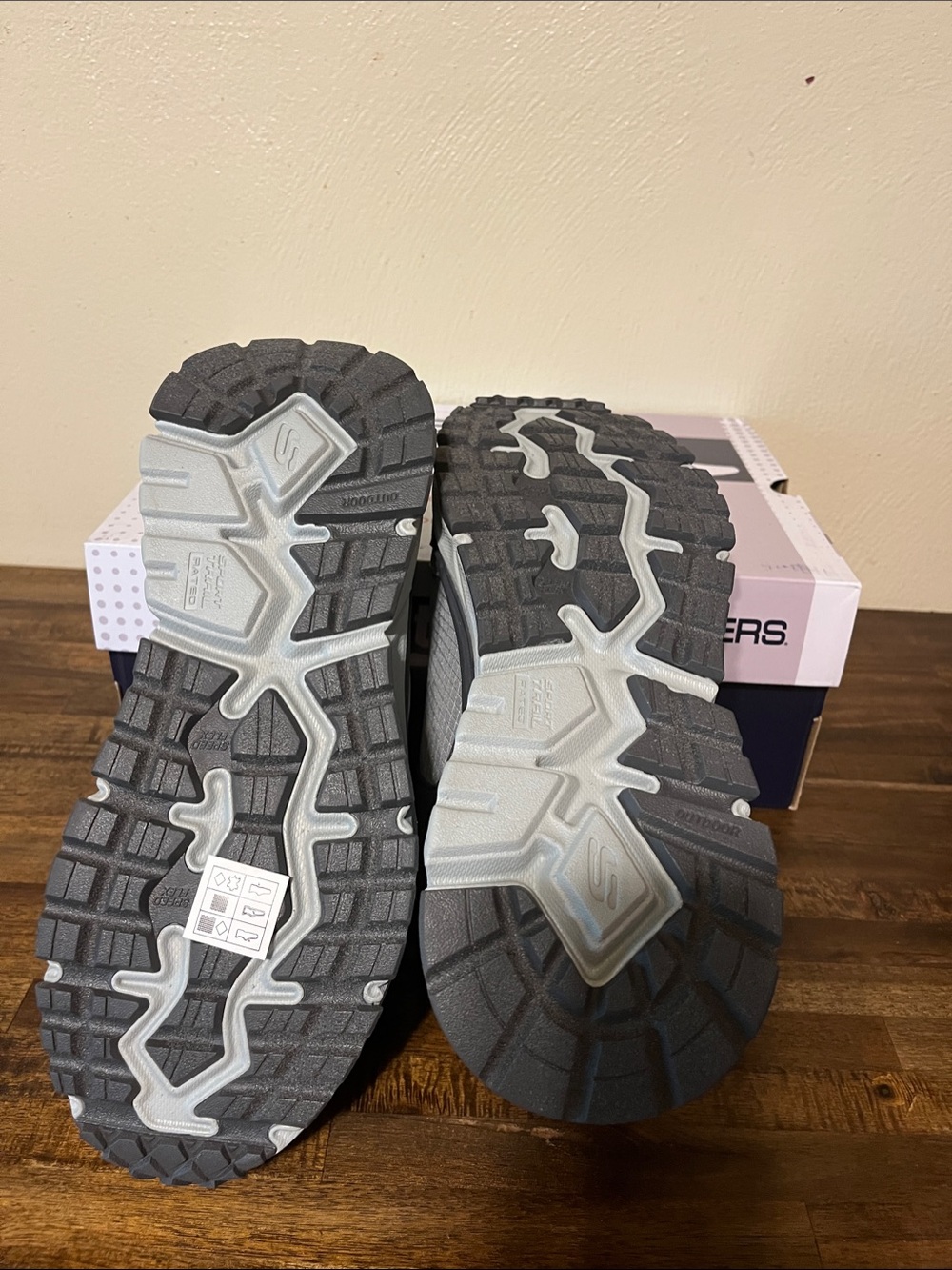 Skechers Gray Ladies Hiker with Purple Accents - Picture 3 of 4
